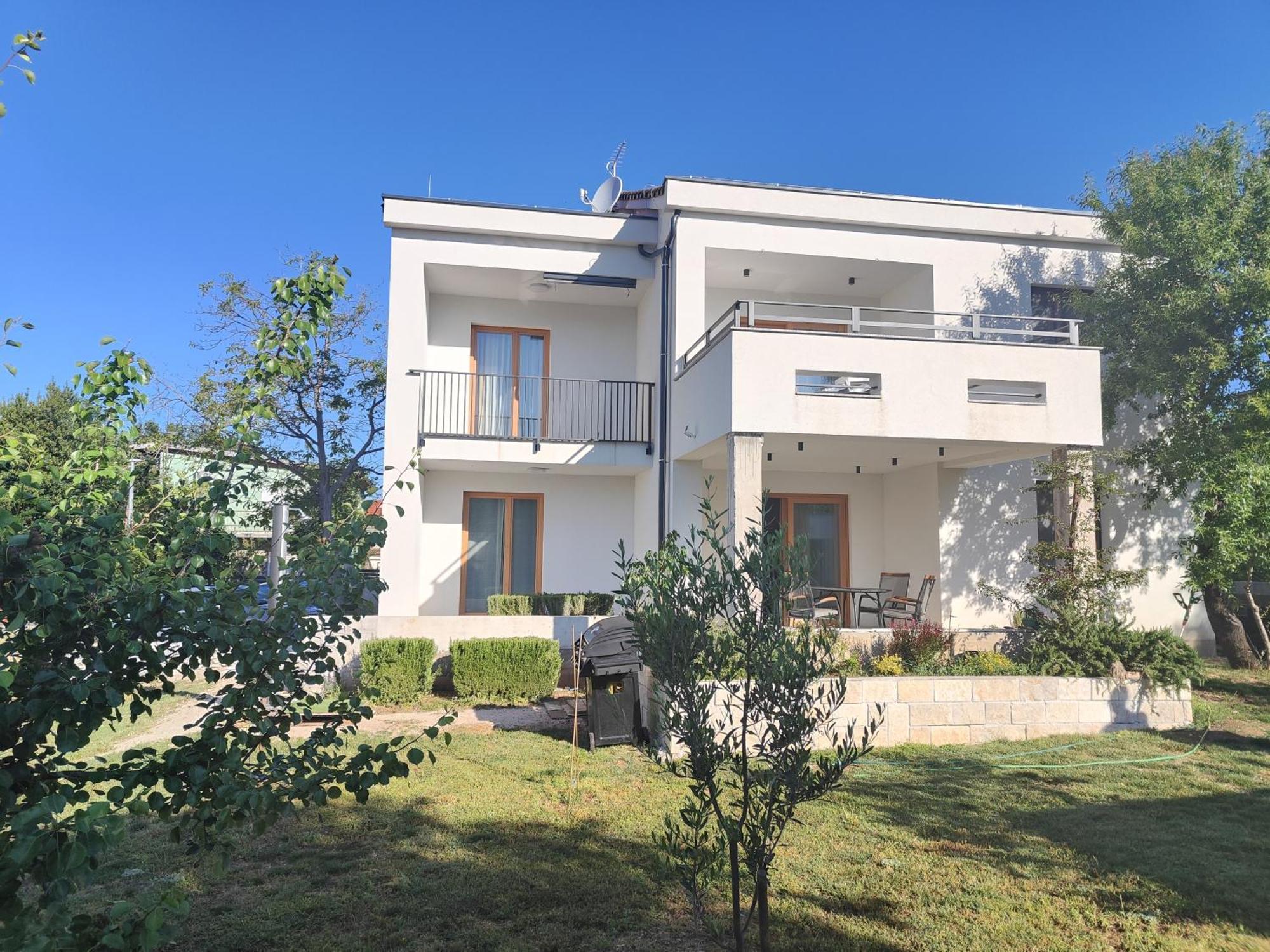 Apartments Grape Pirovac Zewnętrze zdjęcie