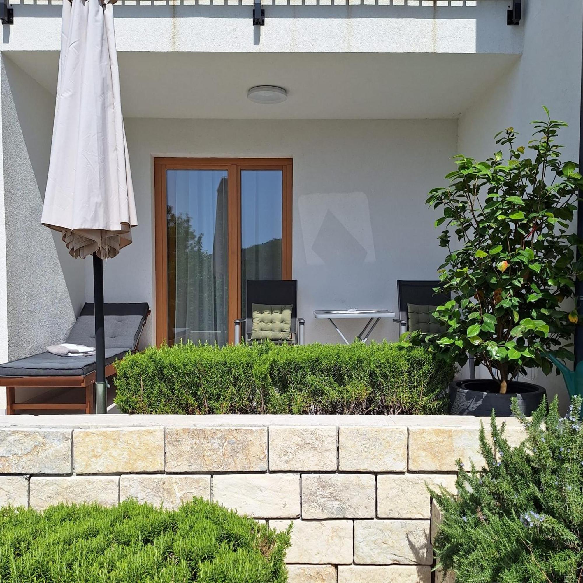 Apartments Grape Pirovac Zewnętrze zdjęcie